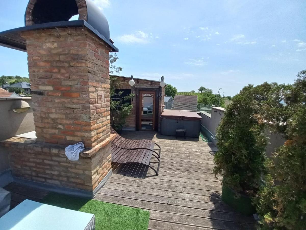 Apartamento V Zajecskej Vezi Zaječí Exterior foto